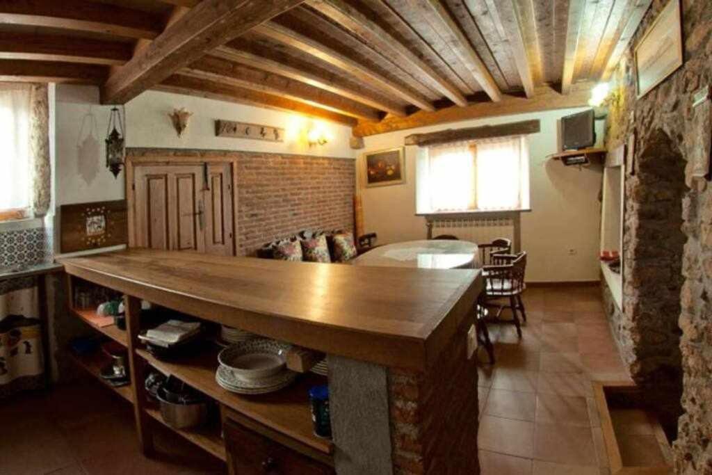 Casa Tía Modesta es una cálida y acogedora casa rural Cabezas Bajas Exterior foto